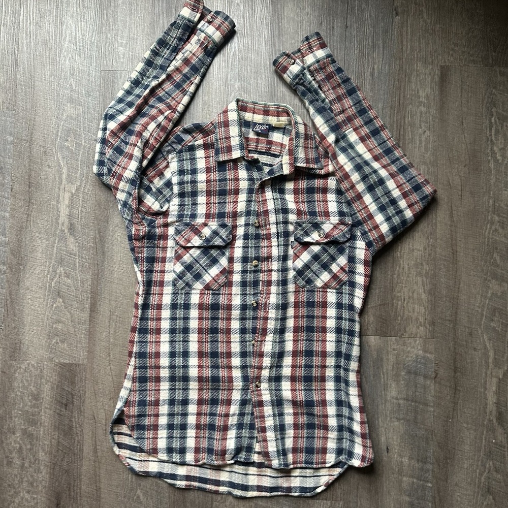 VTG Levis Western Shirt Mens Med Blue Plaid Pearl Snap USA Saw Tooth Taper Fit